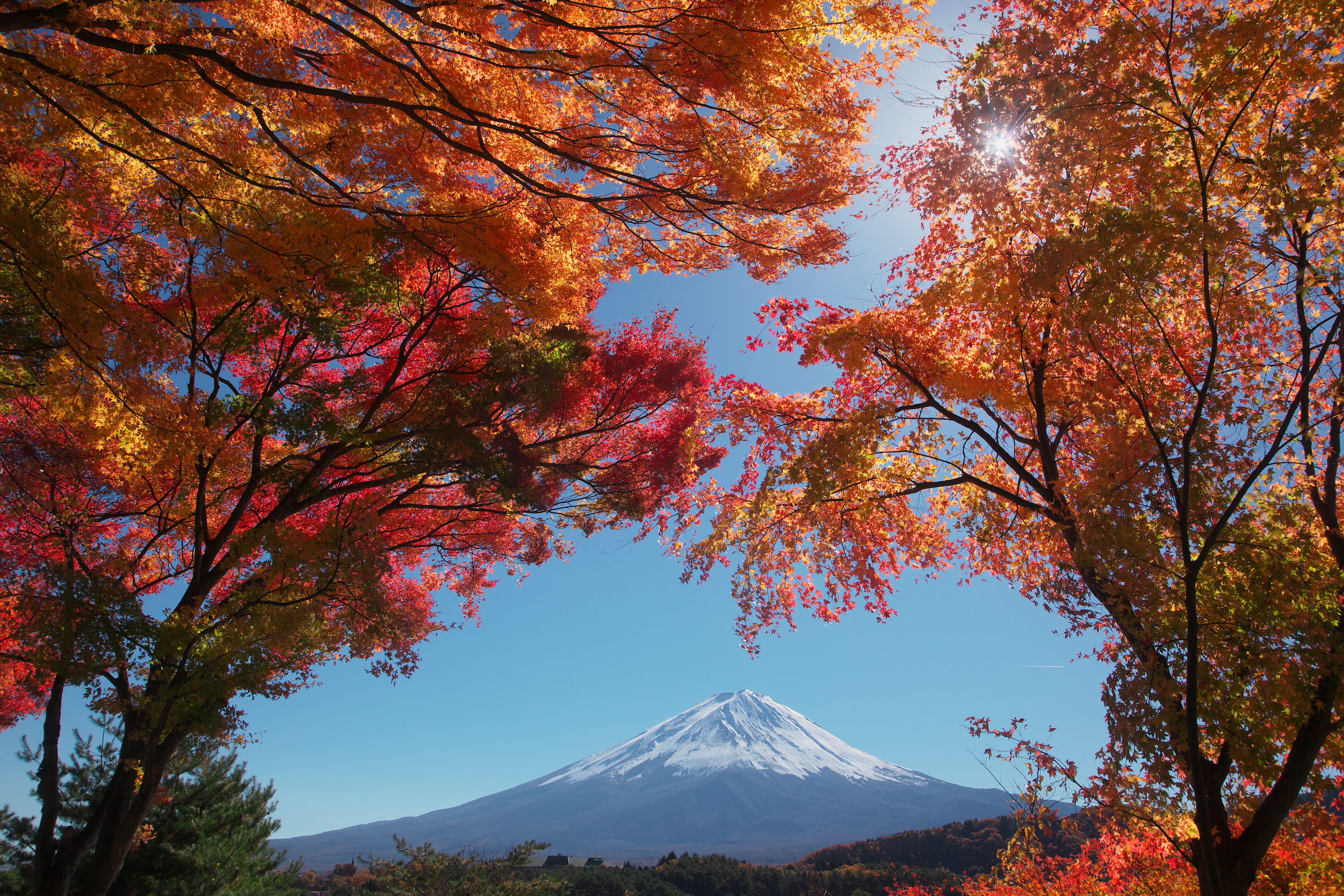 ทะเลสาบคาวากุจิ (Kawaguchiko) ทัวร์ญี่ปุ่นสุดโรแมนติกในฤดูใบไม้เปลี่ยนสี